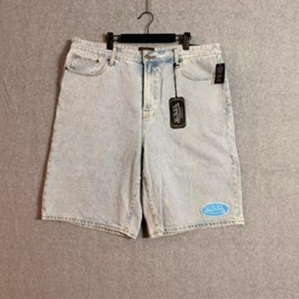 Von Dutch Originals Mens Light Wash Denim Shorts Acid Wash Size 38 NWT